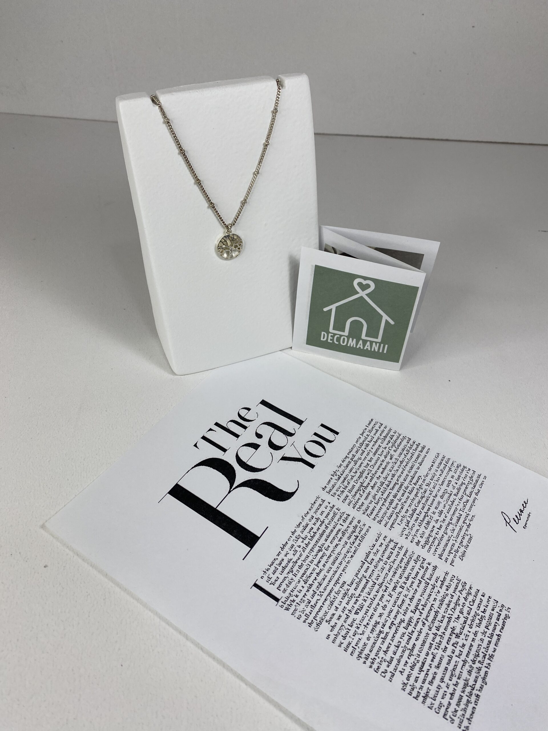 استند گردنبند کد 1 استند گردنبند کد 1