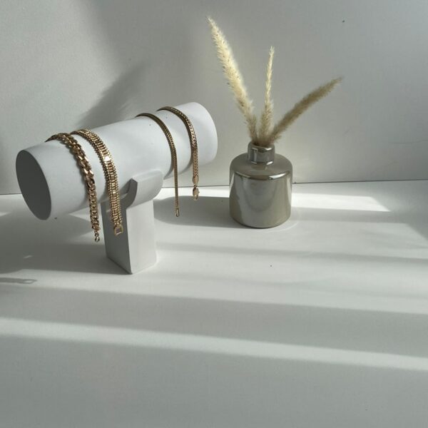 استند گردنبند و دستبند مینیمال