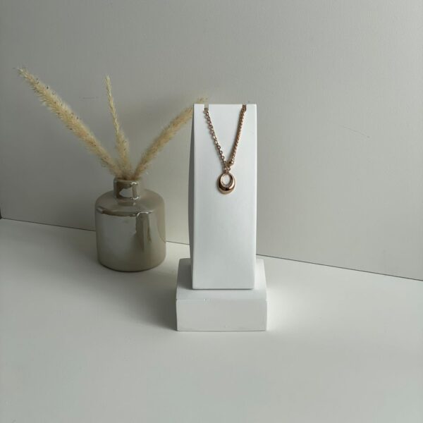 استند گردنبند کد ۸