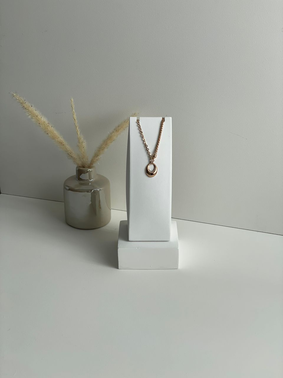 استند گردنبند کد ۸